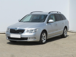 Škoda Superb 2011