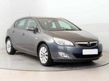 Opel Astra, 2011