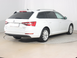 Škoda Superb 2015