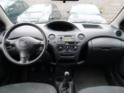 Toyota Yaris 2005