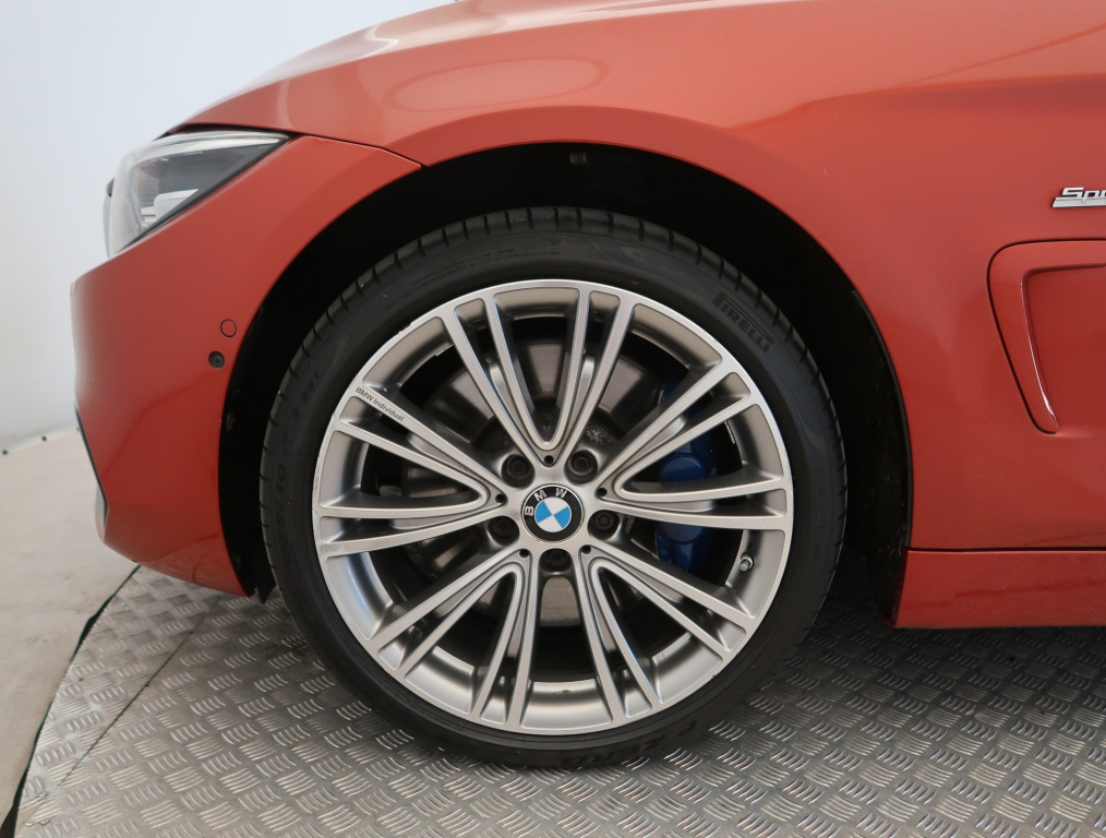 BMW 4