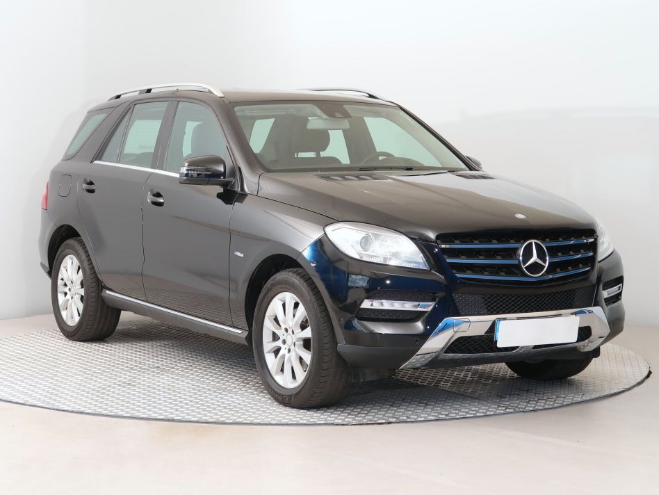 Mercedes-Benz ML - 2012