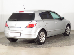 Opel Astra 2004