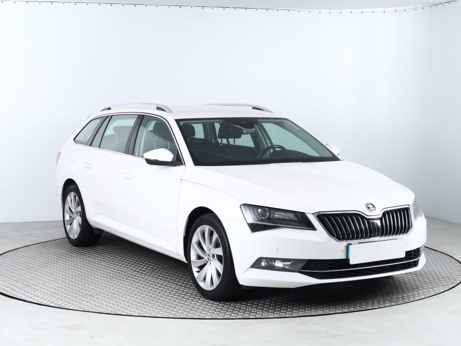 Skoda Superb - 2019