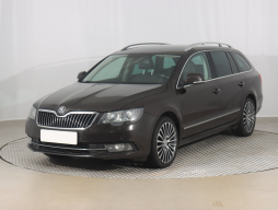 Škoda Superb 2013