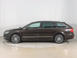 Škoda Superb 2013