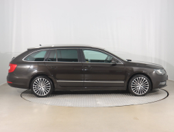 Škoda Superb 2013