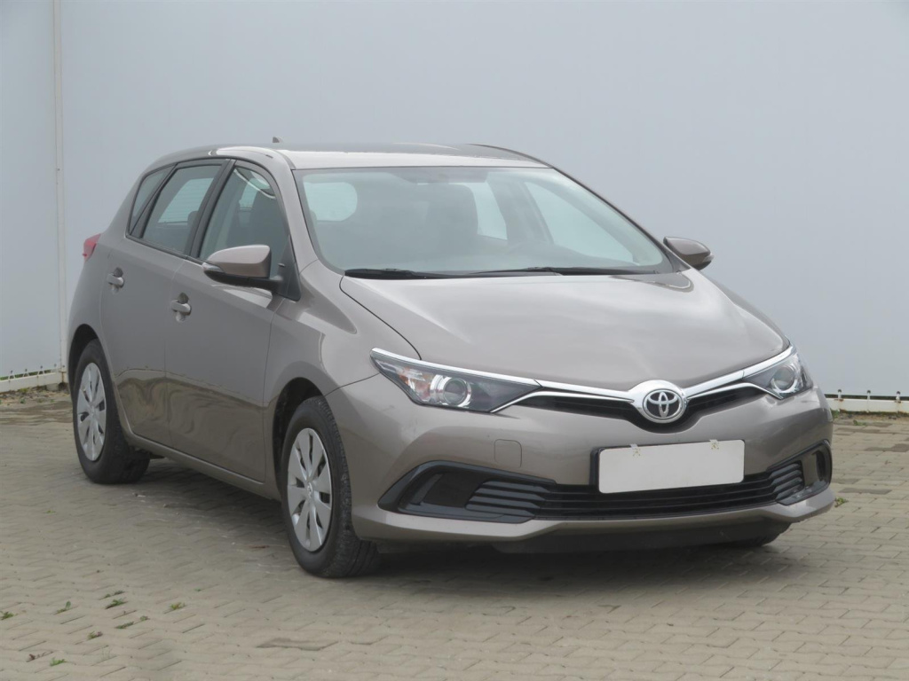 Toyota Auris, 2015, 1.3 Dual VVT-i, 73kW