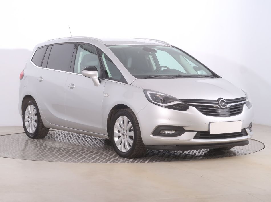 Opel Zafira - 2018