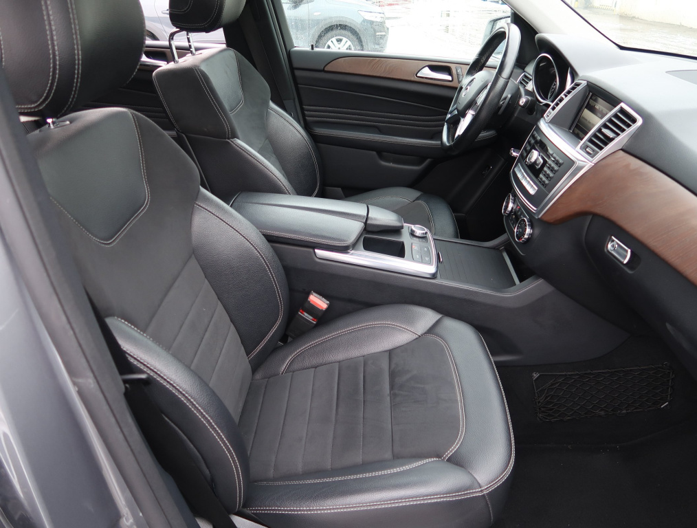 Mercedes-Benz ML