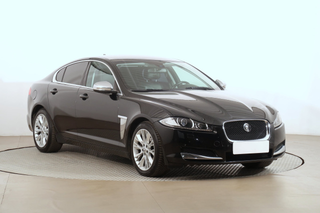 Jaguar XF 2013