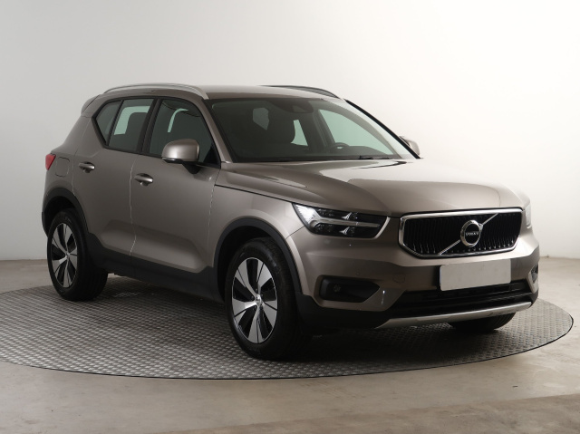 Volvo XC40 2021