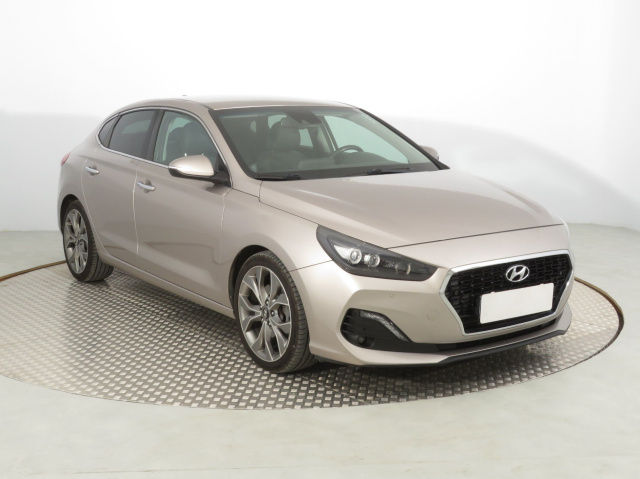 Hyundai i30 Fastback 2019