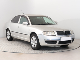 Škoda Superb, 2002