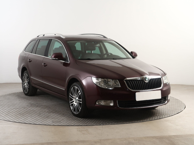 Škoda Superb 2011