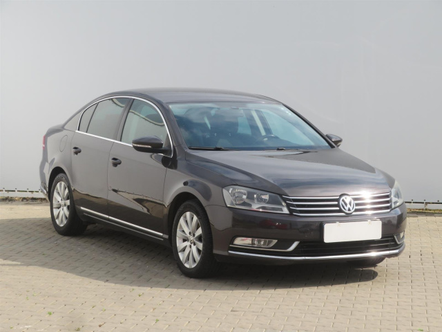 Volkswagen Passat 2011