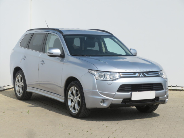 Mitsubishi Outlander 2014