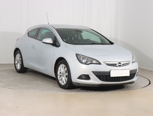 Opel Astra 2012