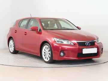 Lexus CT, 2011