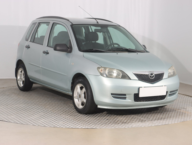 Mazda 2 2004