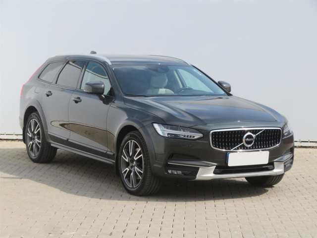 Volvo V90 Cross Country 2018