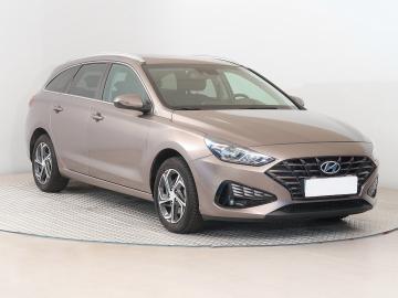 Hyundai i30, 2022