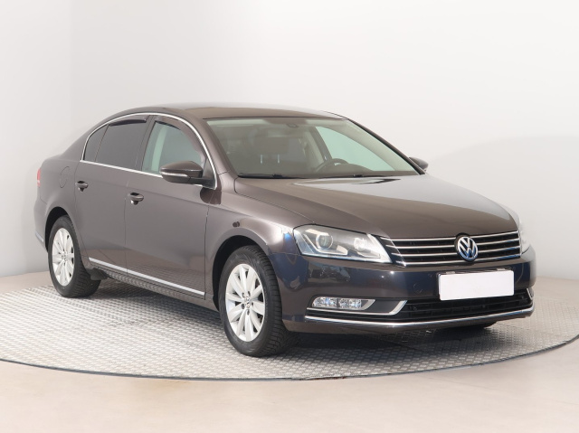 Volkswagen Passat 2011