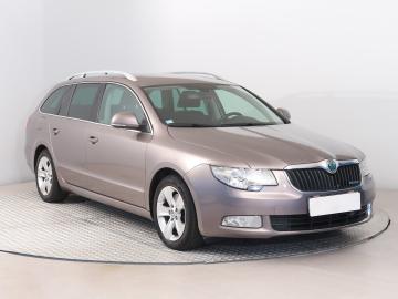 Škoda Superb, 2011