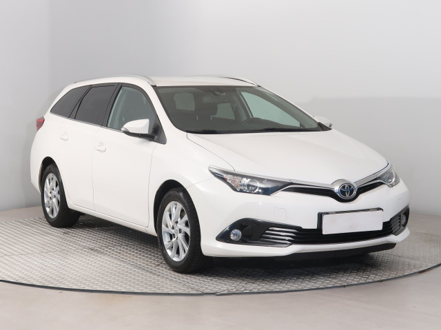 Toyota Auris 2016