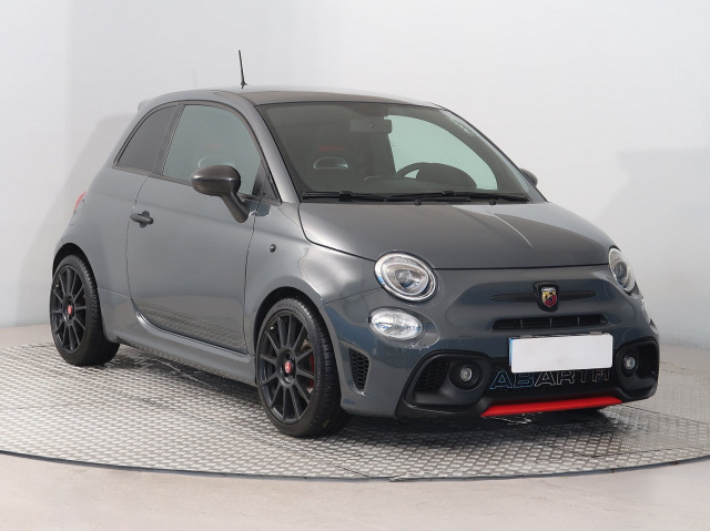 Abarth 695 2018