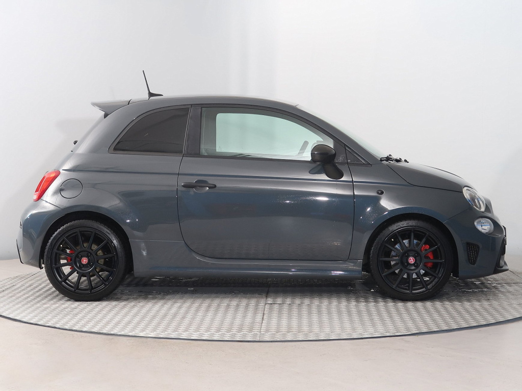Abarth 695