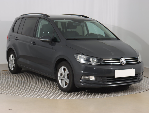 Volkswagen Touran 2016