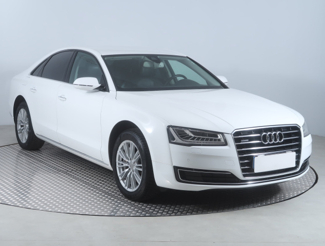 Audi A8 2016