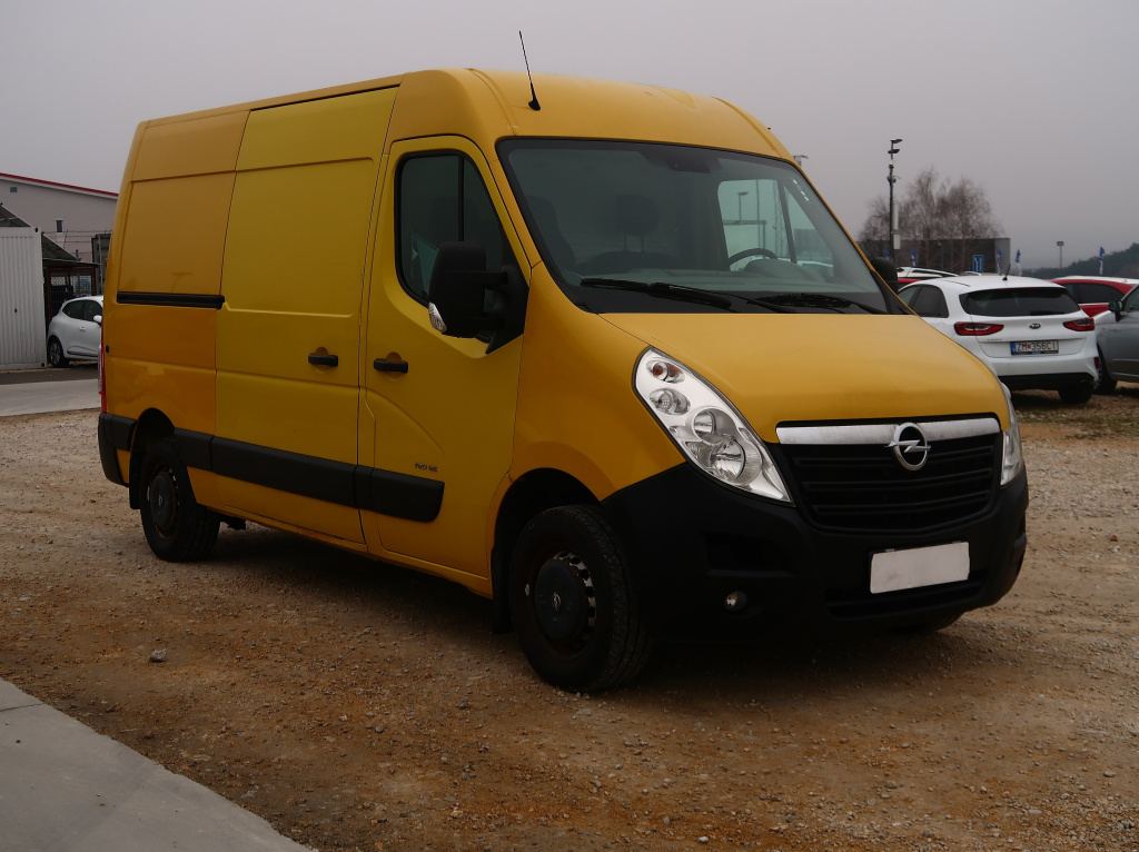 Opel Movano
