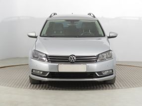 Volkswagen Passat - 2011