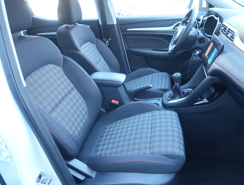 MG ZS SUV, 2024