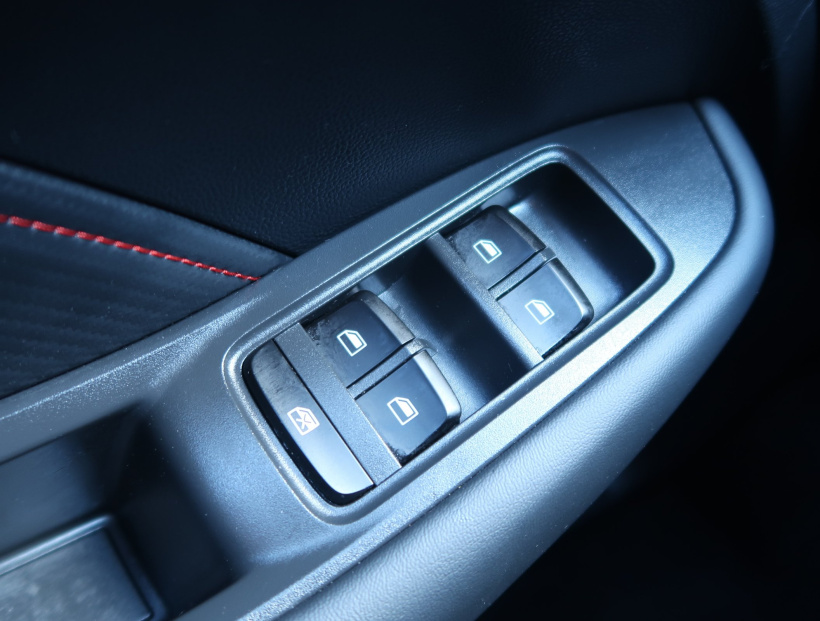 MG ZS SUV, 2024