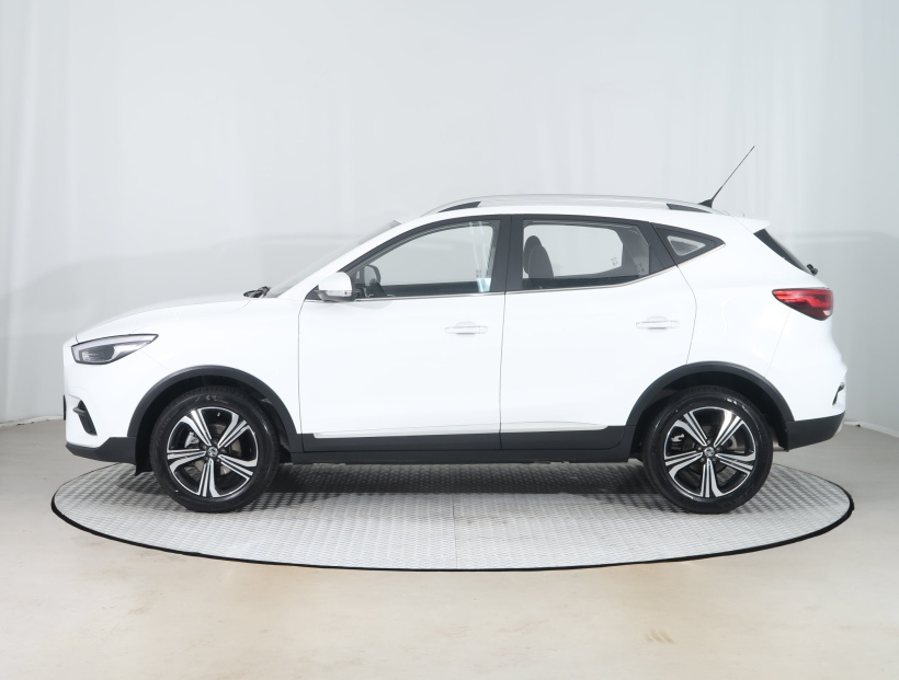 MG ZS SUV, 2024