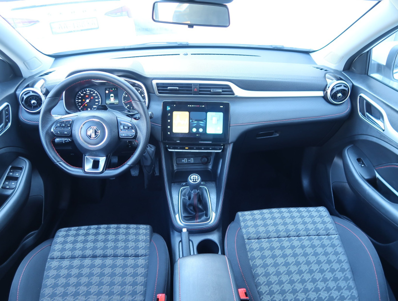 MG ZS SUV, 2024