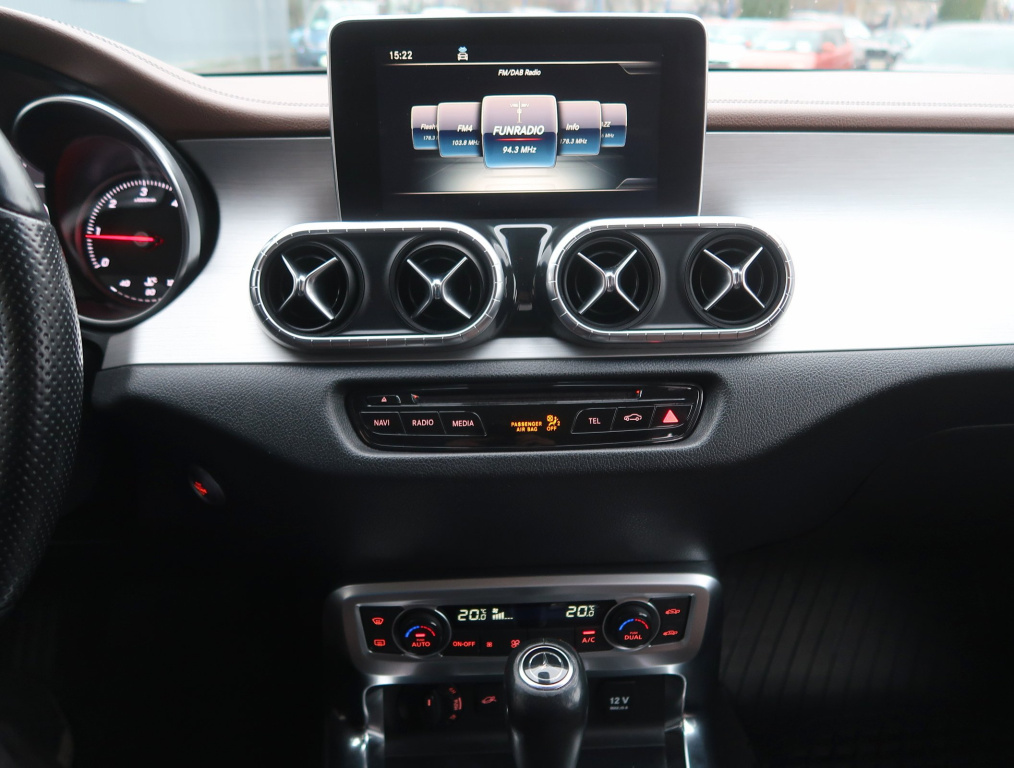 Mercedes-Benz X