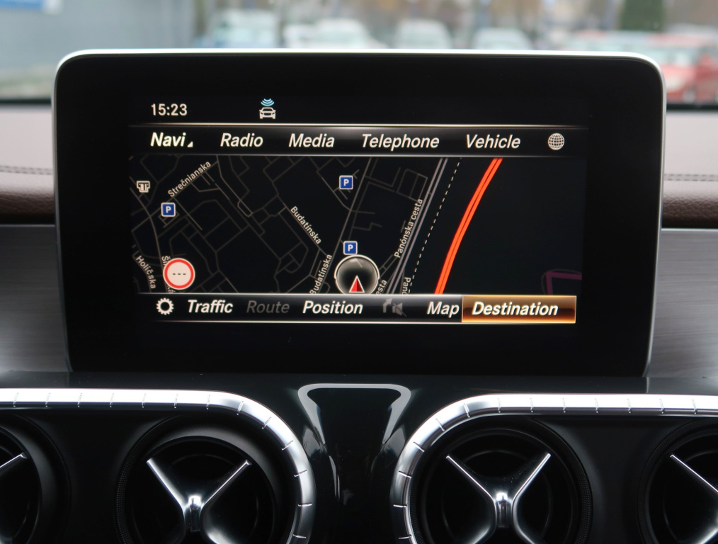 Mercedes-Benz X