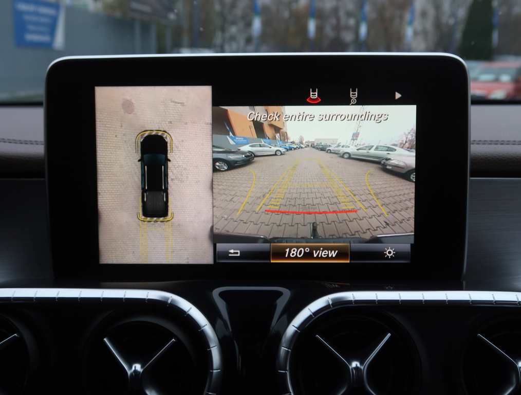 Mercedes-Benz X