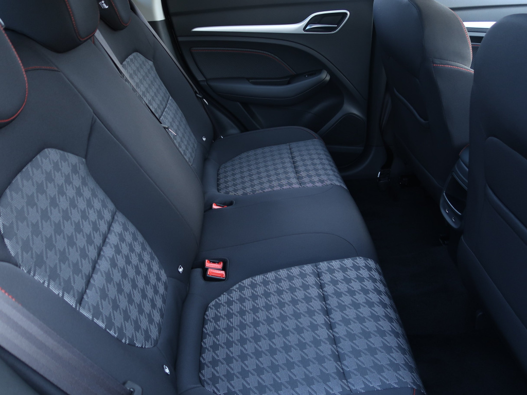 MG ZS SUV