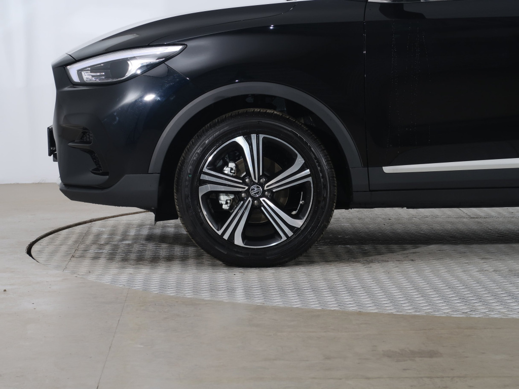 MG ZS SUV