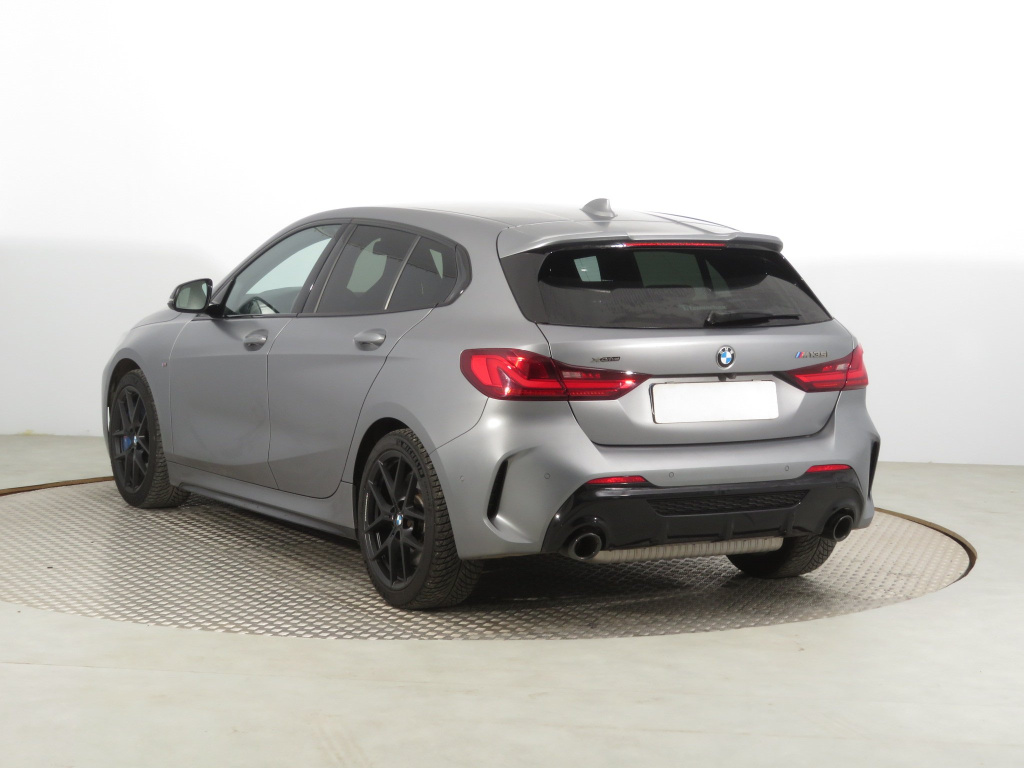 BMW 1