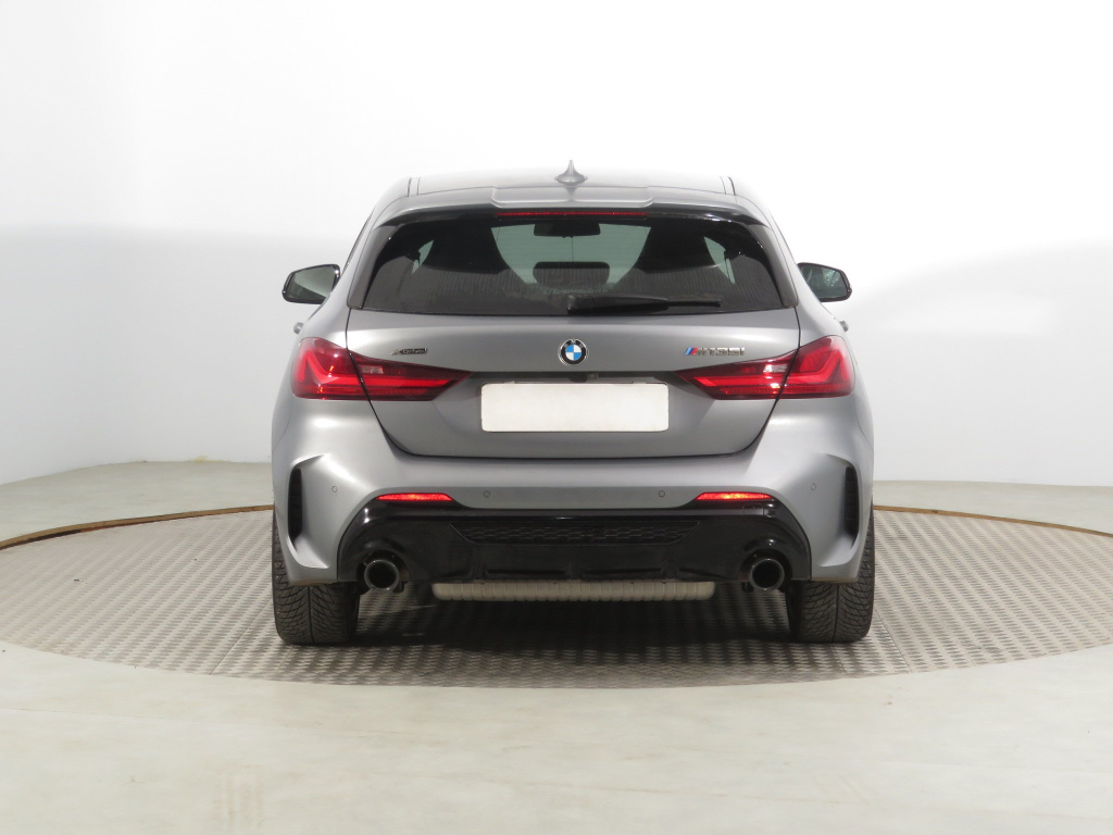 BMW 1