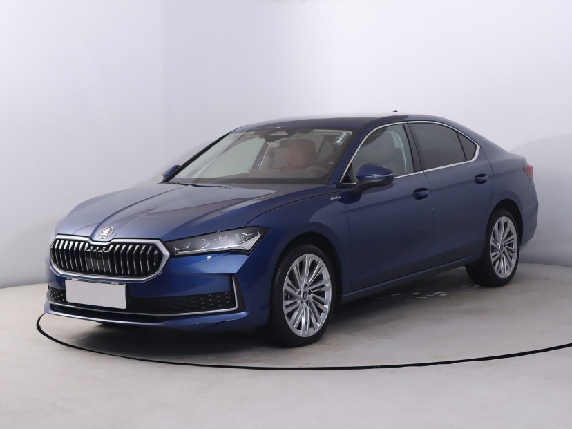 Škoda Superb, 2025