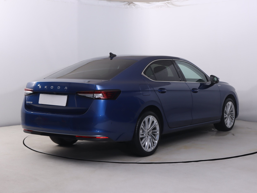 Škoda Superb, 2025