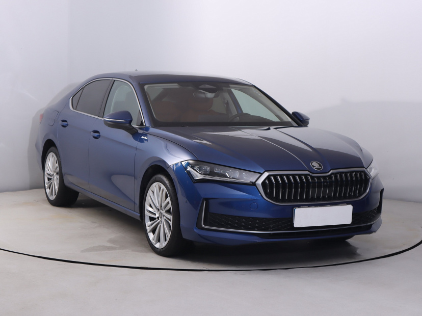 Škoda Superb, 2025