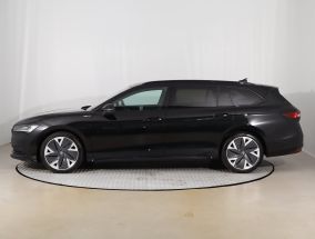 Škoda Superb - 2025